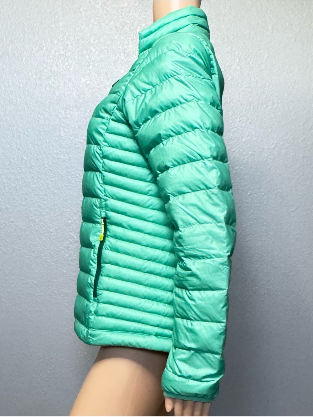 Patagonia Women's Goose Down Puffer Jacket Size S in Aqua Stone (Green) - Picture 7 of 10